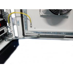 SD Ограничитель дверной для напольного распределительного шкафа