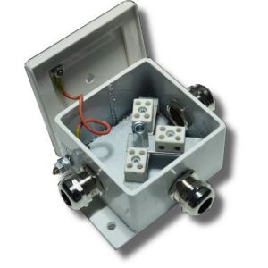 КМ-О (6к)-IP66 три ввода Коробка монтажная огнестойкая