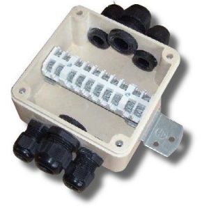 КСП-10 130х130х65 Коробка пластмассовая соединительная с зажимами