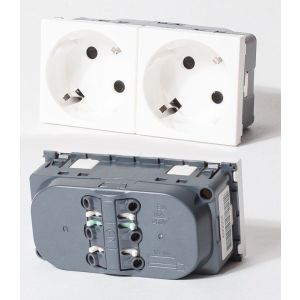 Розетка электрическая 2х2К+З, белый (200003) Розетка