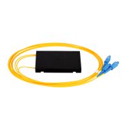 NMF-SPP1X2A1-SCU-B Сплиттер планарный 1х2, 9/125мкм, SC/UPC, 2 мм
